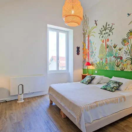 Villa De Maitre A La Campagne